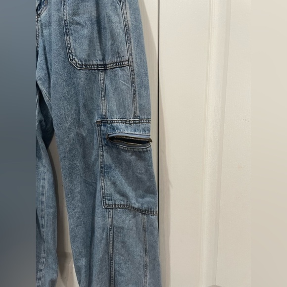 Jeans - Picture 2 of 4